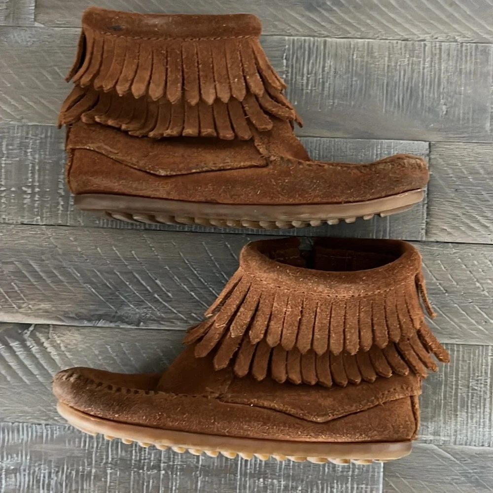 Minnetonka Double Fringe Side Zip Boot